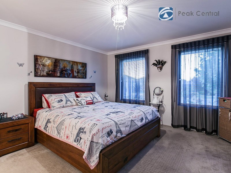 22 Longwood Bend, Aubin Grove WA 6164