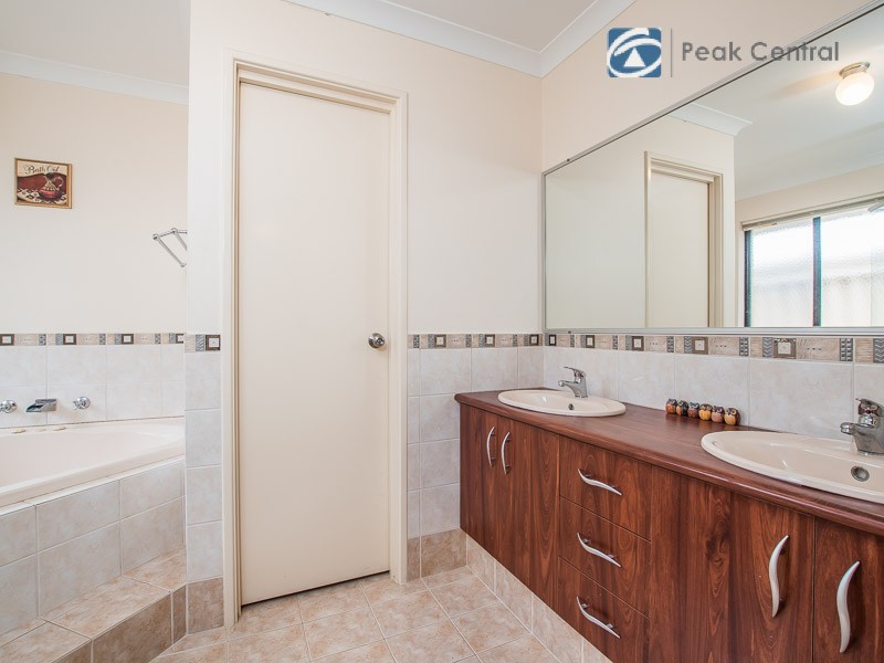 22 Dulcet Link, Atwell WA 6164