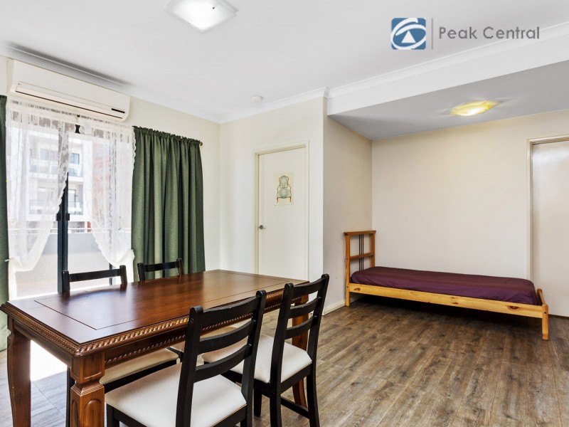 30/2 Stockton Bend, Cockburn Central WA 6164