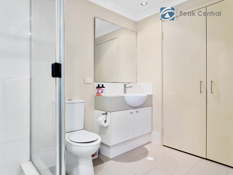 30/2 Stockton Bend, Cockburn Central WA 6164