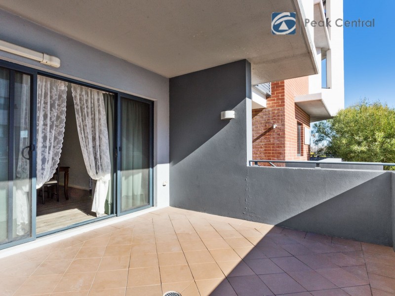 30/2 Stockton Bend, Cockburn Central WA 6164