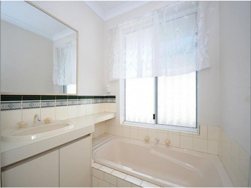 3 Marie Court, Atwell WA 6164