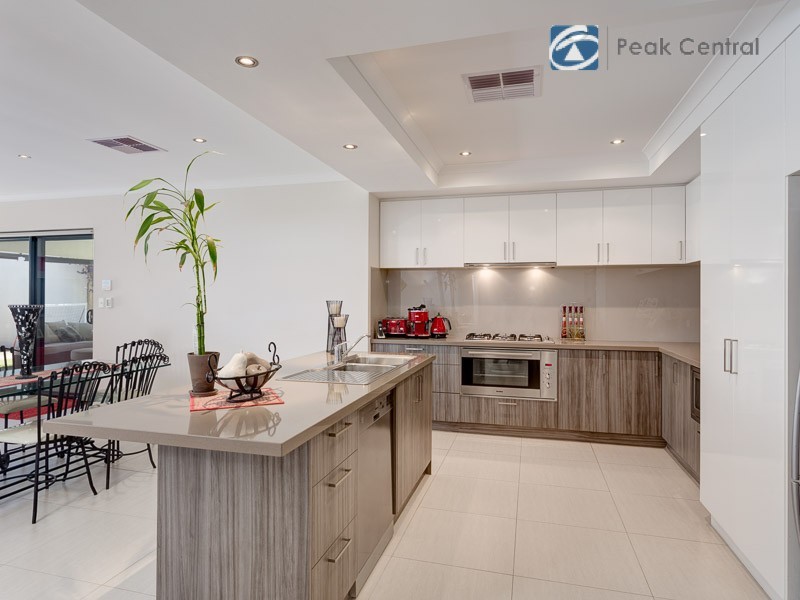 15 Carcione Rise, Yangebup WA 6164