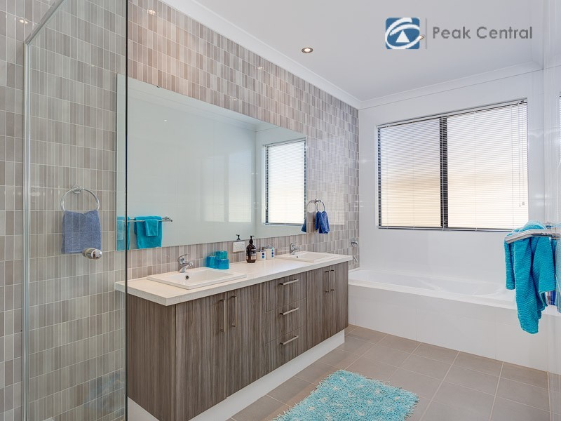 15 Carcione Rise, Yangebup WA 6164