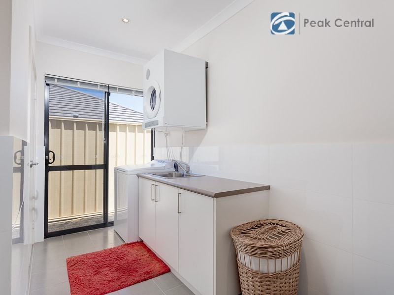 15 Carcione Rise, Yangebup WA 6164