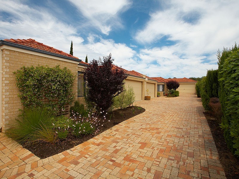 4/5 Cottrill Street, Myaree WA 6154