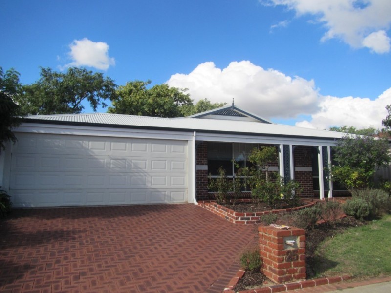 25 Freshwater Drive, Atwell WA 6164