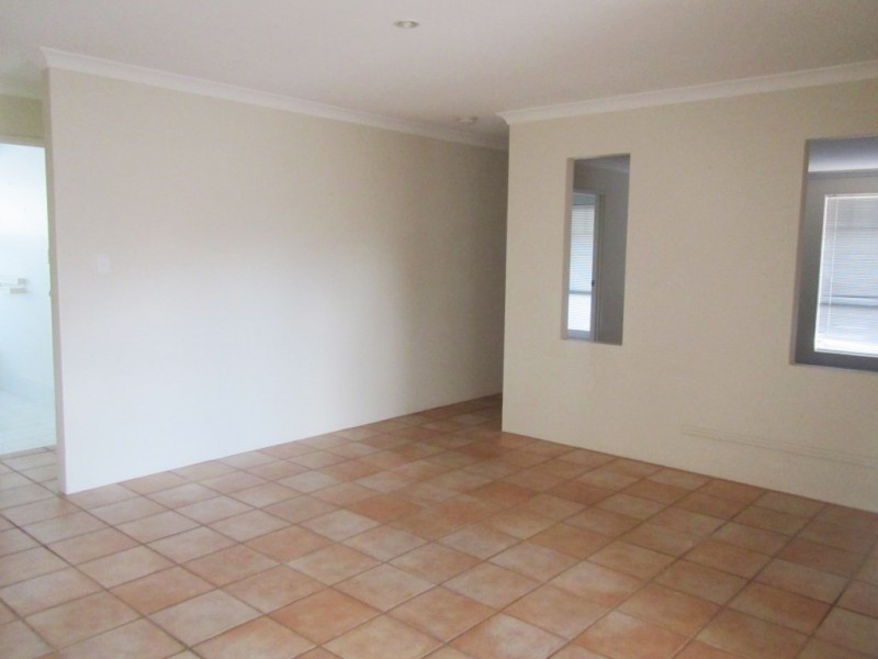 25 Freshwater Drive, Atwell WA 6164