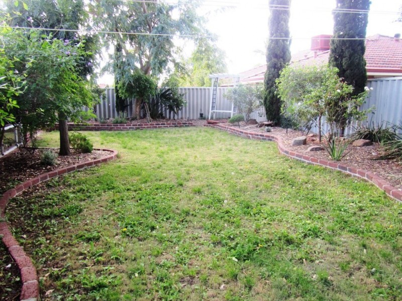 25 Freshwater Drive, Atwell WA 6164