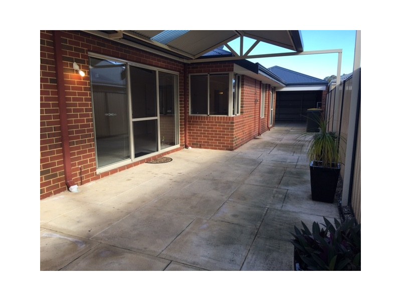 130 Lyon Road, Aubin Grove WA 6164