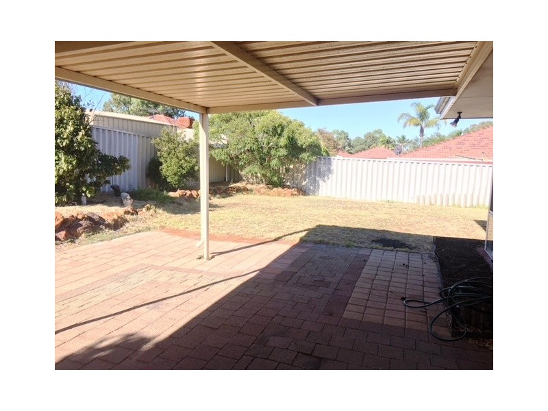 17 Dreier Court, Atwell WA 6164