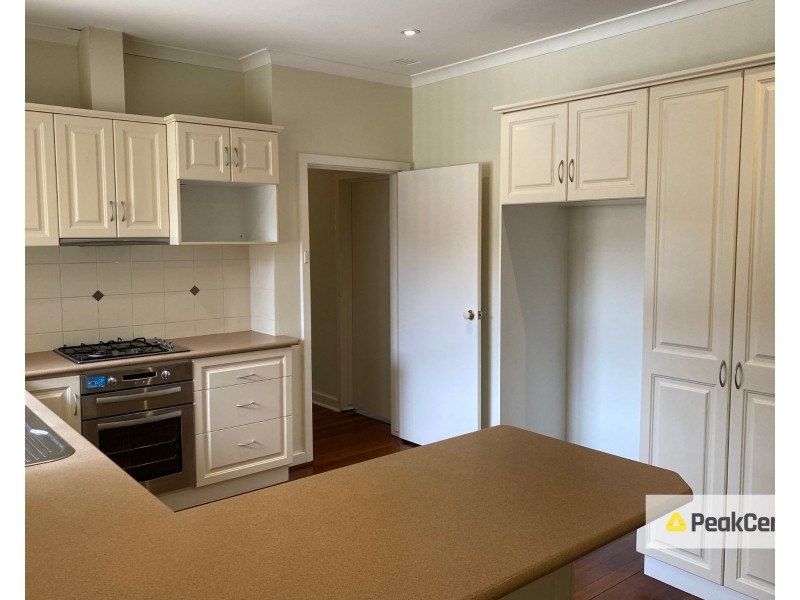 11 Bedford Rd, Ardross WA 6153