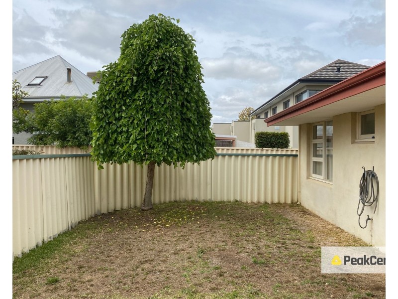 11 Bedford Rd, Ardross WA 6153