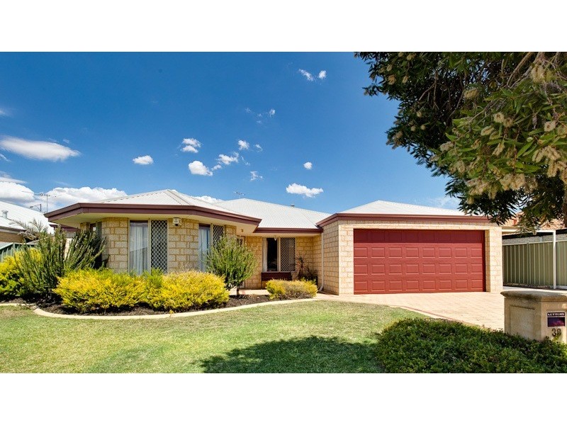 38 Avon Crescent, Atwell WA 6164
