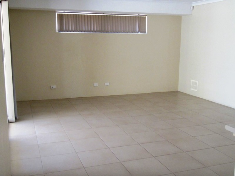 4  Sheringham Bend, Success WA 6164