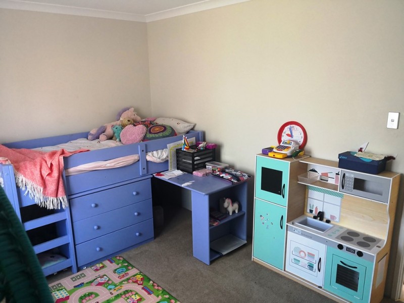 28 LOMOND CRESCENT, Wandi WA 6167