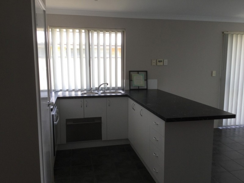 324 Lyon Road, Aubin Grove WA 6164