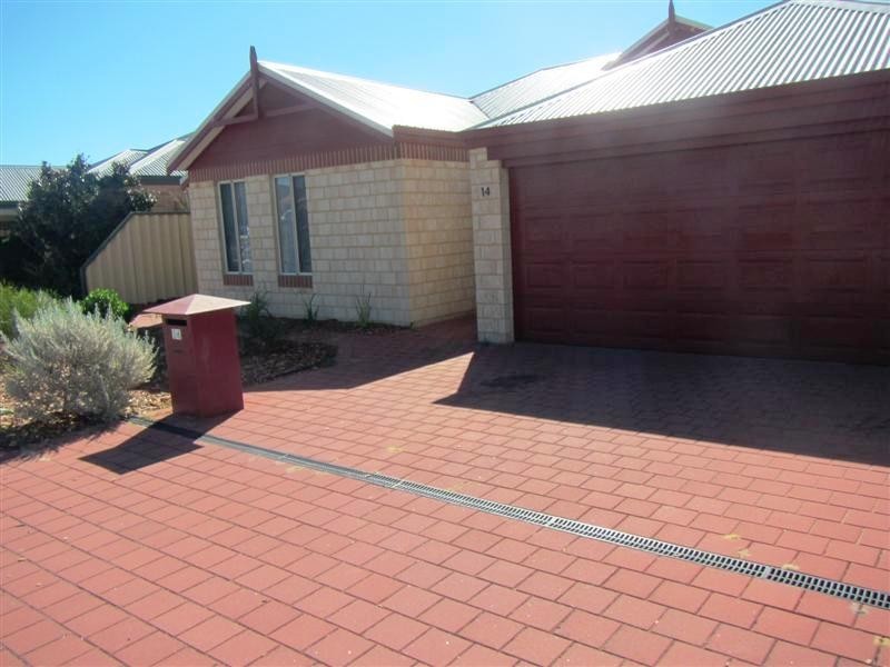 14 Champion Drive, Bertram WA 6167