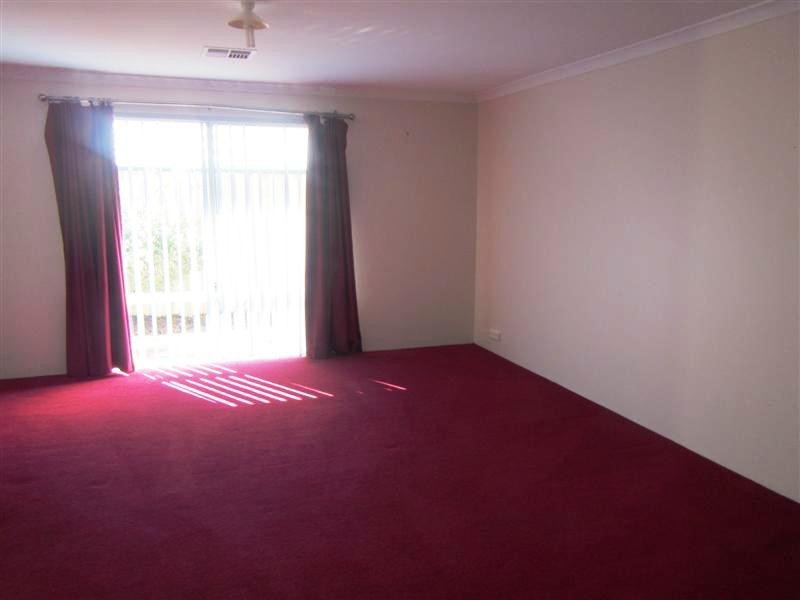 14 Champion Drive, Bertram WA 6167