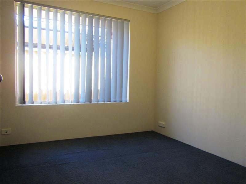 14 Champion Drive, Bertram WA 6167