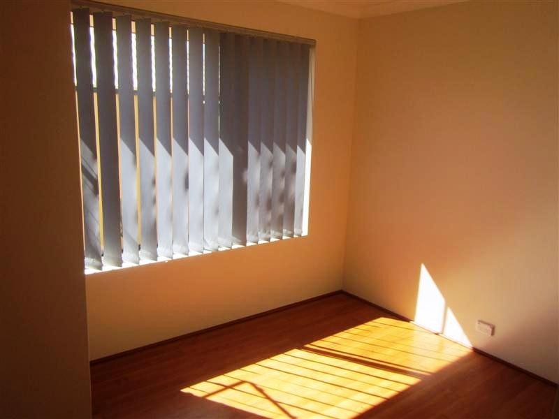 14 Champion Drive, Bertram WA 6167