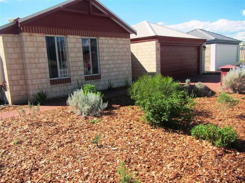 14 Champion Drive, Bertram WA 6167