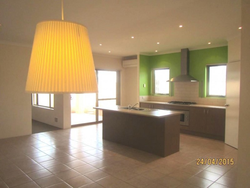 4 Foothill Close, Aubin Grove WA 6164