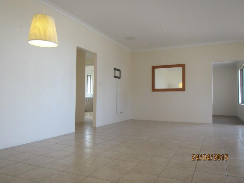 4 Foothill Close, Aubin Grove WA 6164