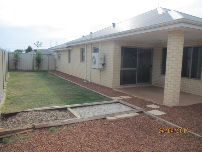 4 Foothill Close, Aubin Grove WA 6164