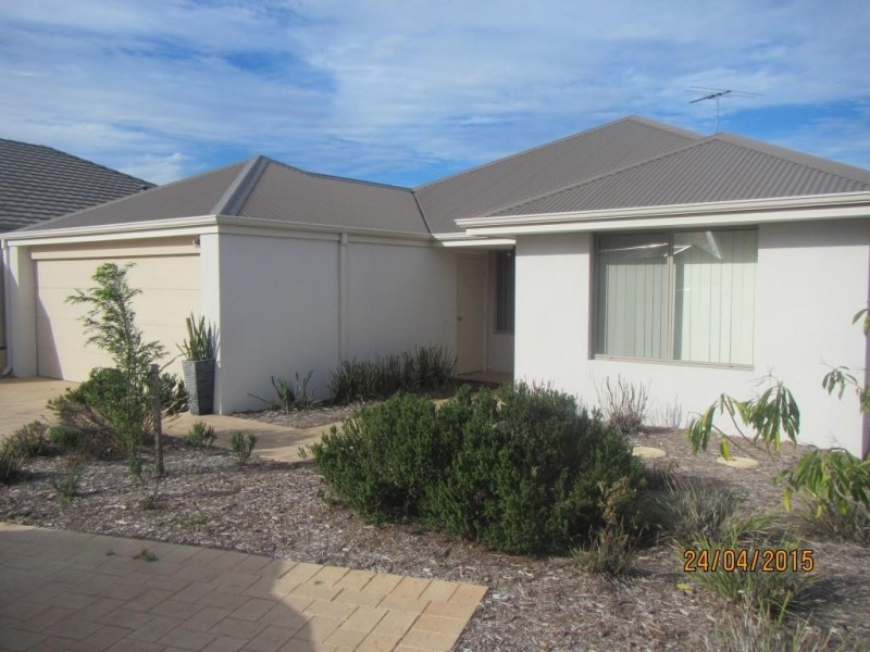 4 Foothill Close, Aubin Grove WA 6164