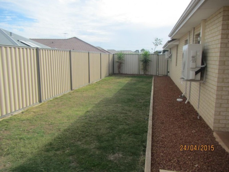 4 Foothill Close, Aubin Grove WA 6164