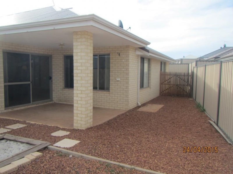 4 Foothill Close, Aubin Grove WA 6164