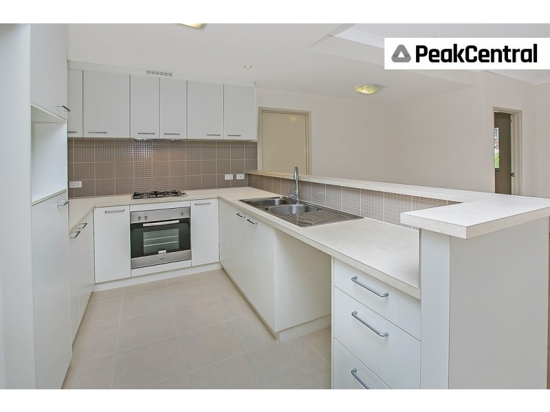 25/2 Stockton Bend, Cockburn Central WA 6164