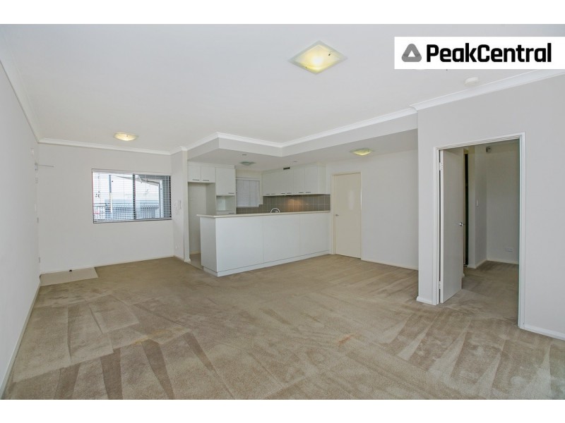 25/2 Stockton Bend, Cockburn Central WA 6164