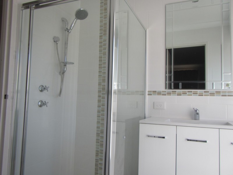 4 Broadwater Gardens, South Lake WA 6164