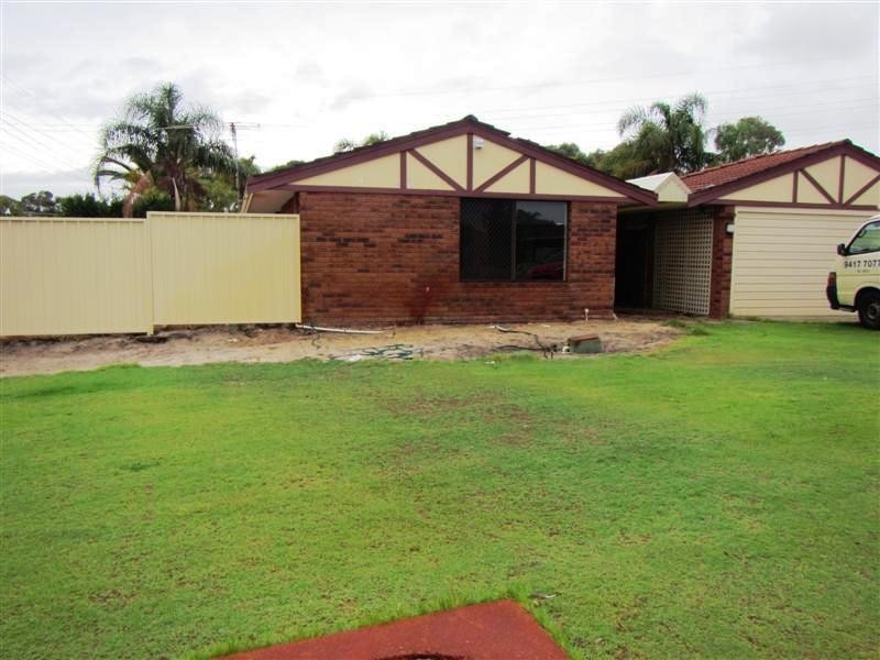 2 Gazania Grove, Yangebup WA 6164