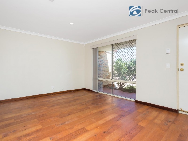 9 Lavender Way, Success WA 6164