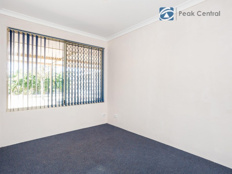 9 Lavender Way, Success WA 6164