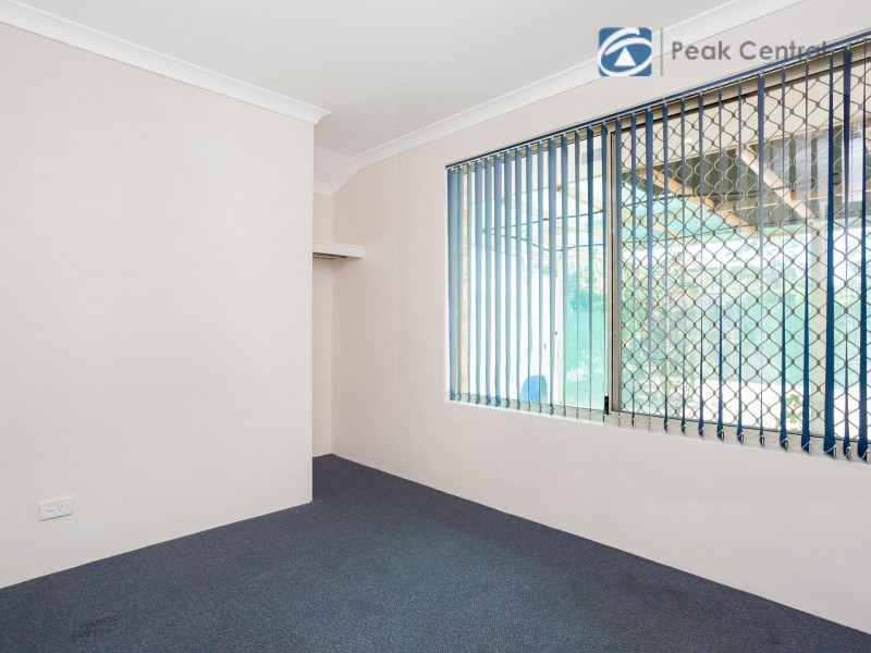 9 Lavender Way, Success WA 6164