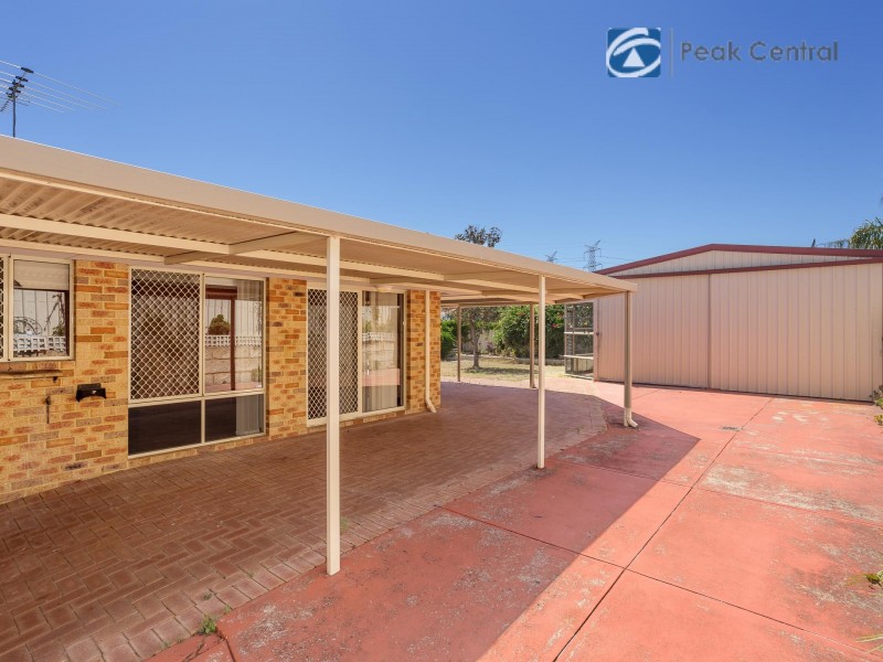 9 Lavender Way, Success WA 6164