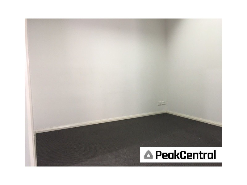 8/10 Linkage Ave, Cockburn Central WA 6164