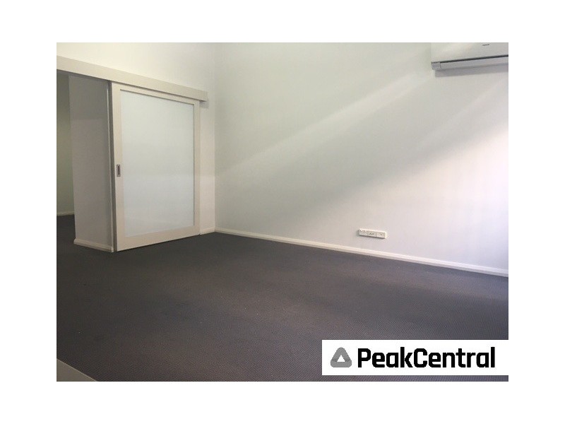 8/10 Linkage Ave, Cockburn Central WA 6164