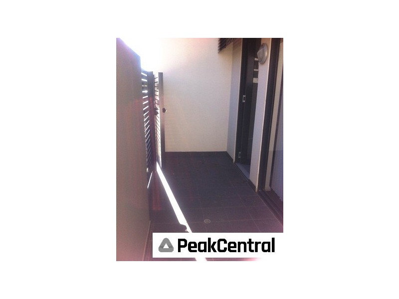 8/10 Linkage Ave, Cockburn Central WA 6164