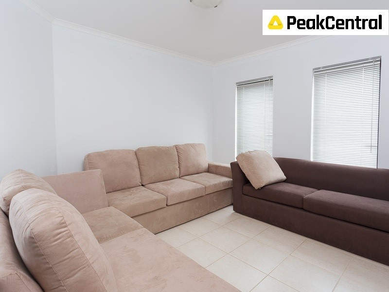 6 Horton Brace, Success WA 6164