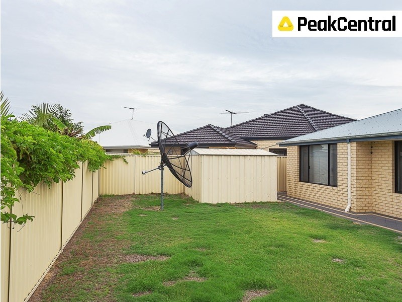 6 Horton Brace, Success WA 6164