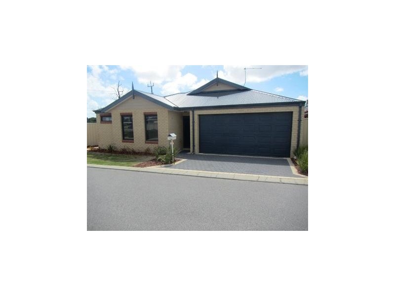 1 Biara Lane, Success WA 6164