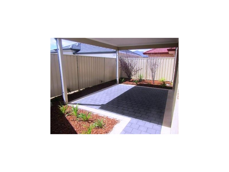 1 Biara Lane, Success WA 6164