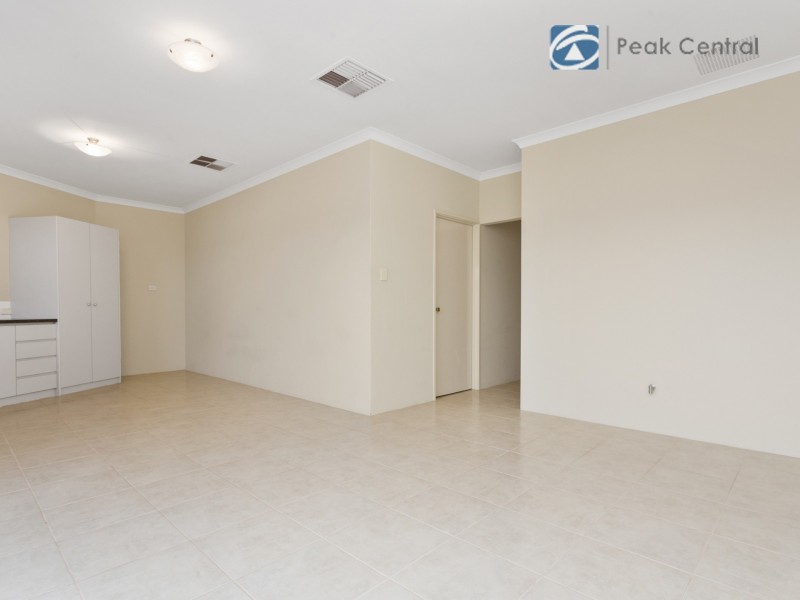 3B Satyr Way, Success WA 6164