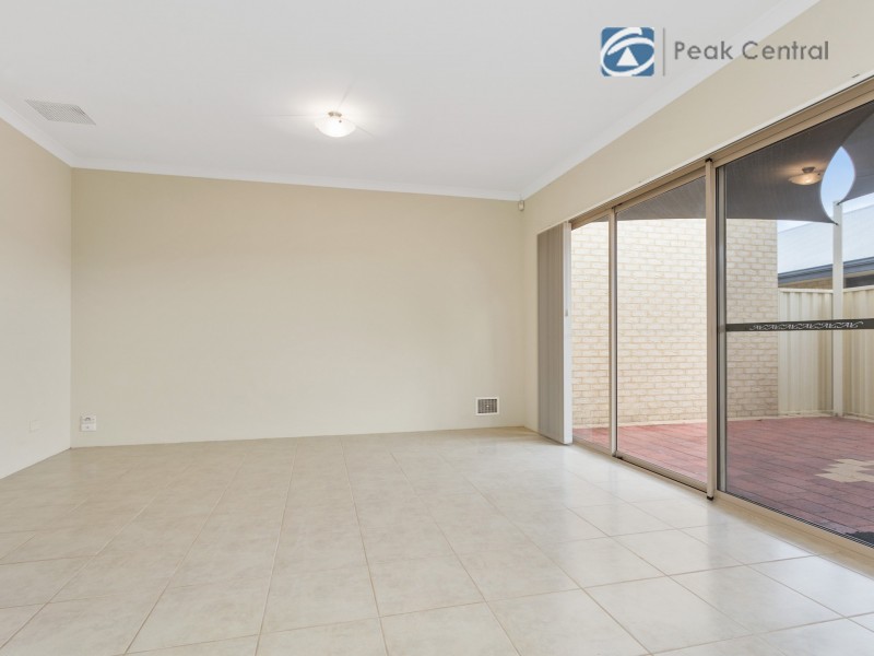 3B Satyr Way, Success WA 6164