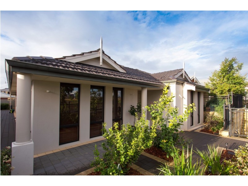 13 Lambeth Circle, Wellard WA 6170